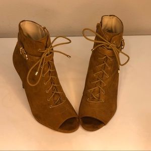 Boots in Excellent Condition